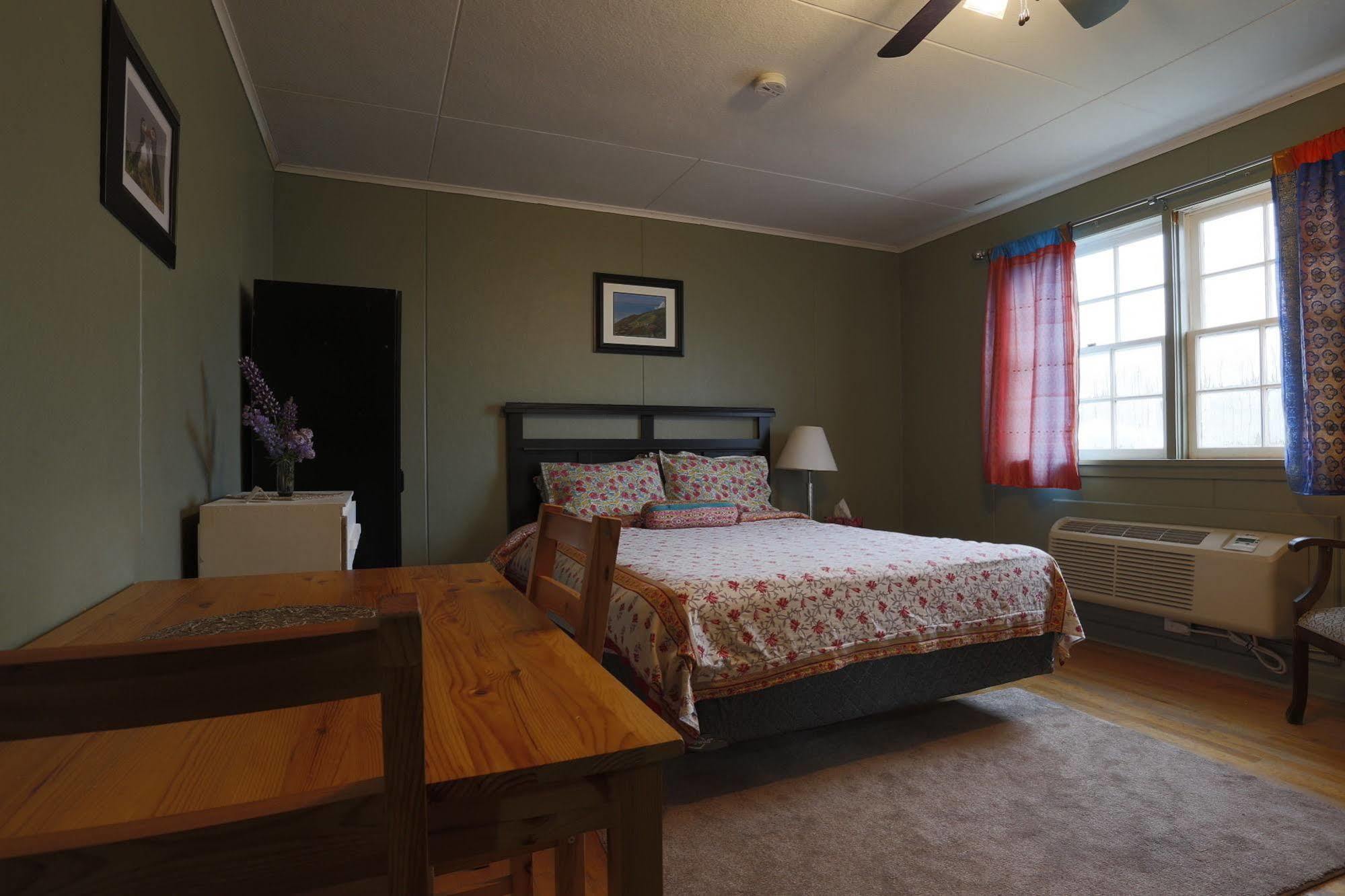 Meems Elliston B&B Luaran gambar